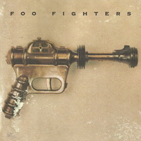 <br><b>Foo Fighters</b>