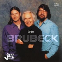 <br><b>Trio Brubeck</b>